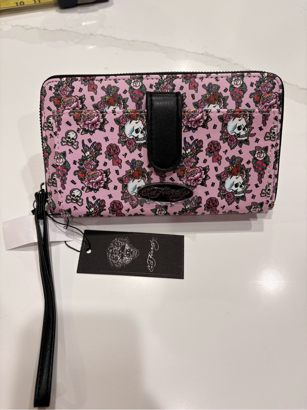 NWT Ed Hardy pink skull and hearts classic Wallet Wristlet Clutch.